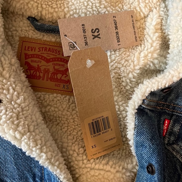 never worn with tags Levi strauss xs ex/boyfriend trucker jacket - Picture 2 of 3